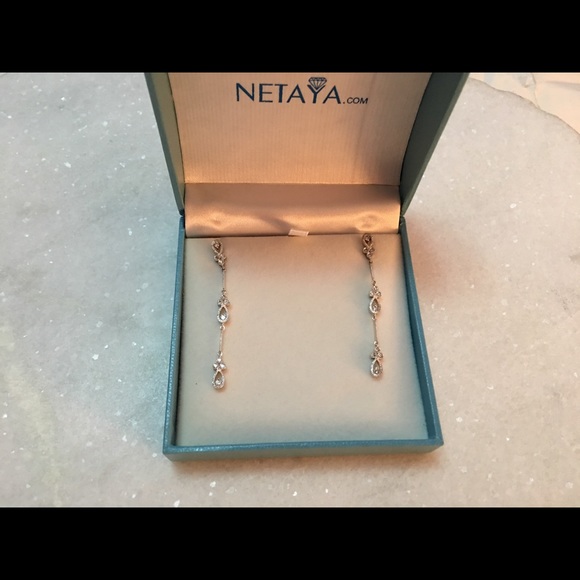 Netaya white 14k gold and diamond earrings - Picture 1 of 4